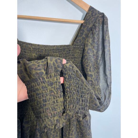 Nine West women’s sz Small square neck long sleeve green leopard print blouse - Picture 6 of 8